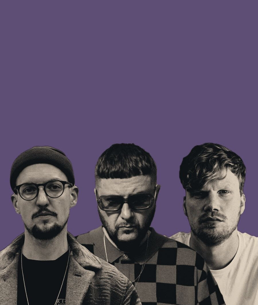 Foto mit violettem Hintergrund und Monochromer Abbildung der Mitglieder der Betty Ford Boys